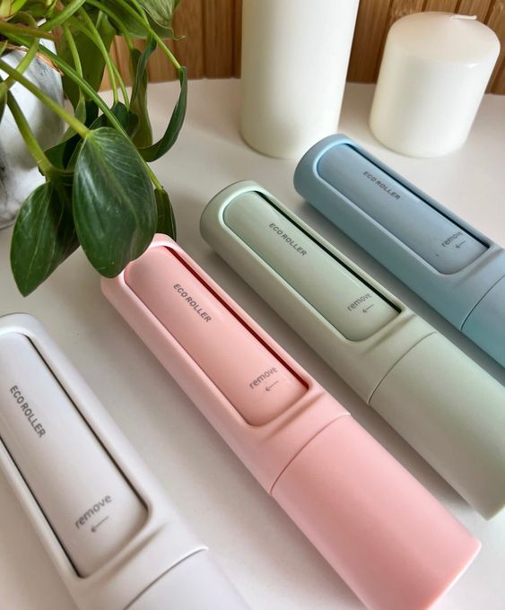 Reusable Pet Hair Remover Brush – 2-in-1 Self-Cleaning Lint Roller for Cat & Dog Fur