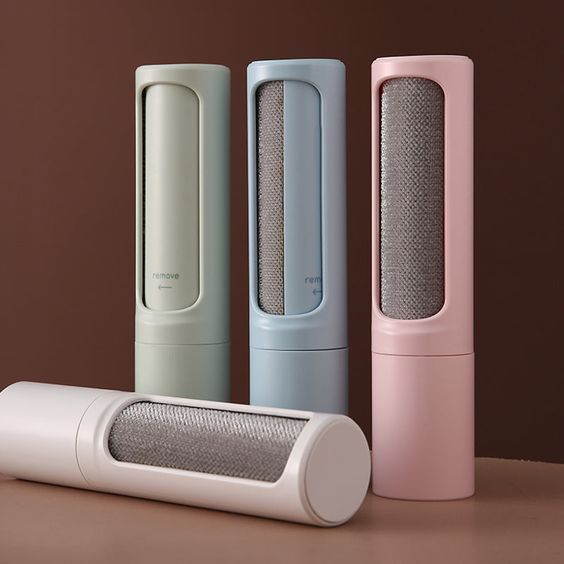 Reusable Pet Hair Remover Brush – 2-in-1 Self-Cleaning Lint Roller for Cat & Dog Fur